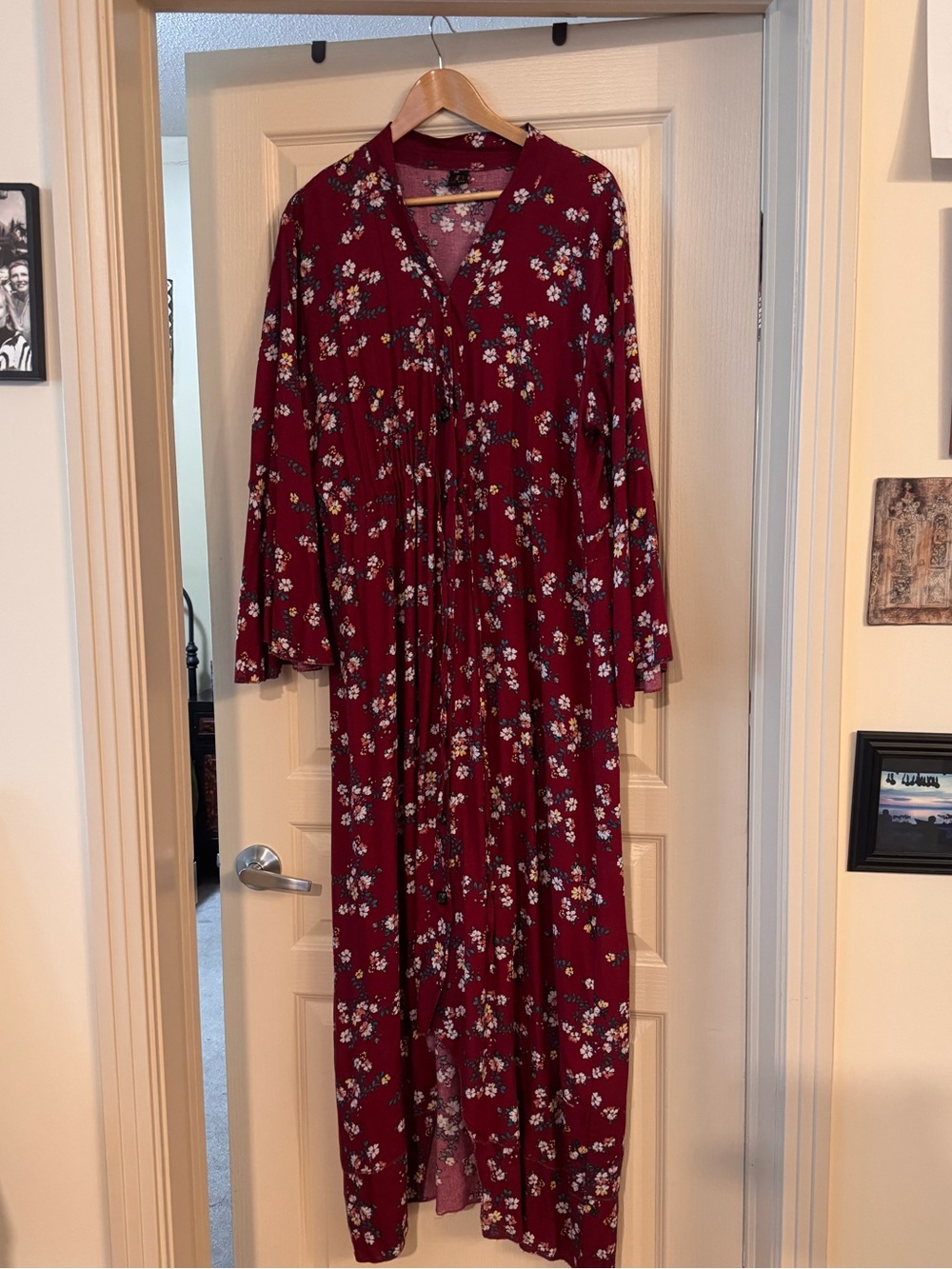 Women's Floral Maxi Dress in Burgundy